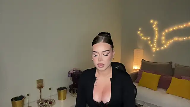 mistress_of_hearts webcam