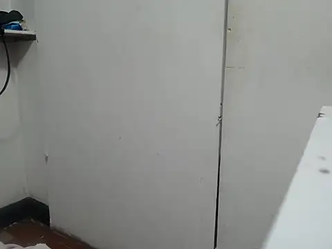 pervertt_sussy webcam