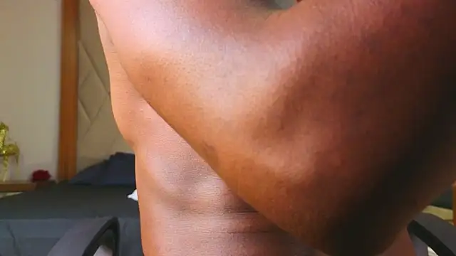 CharlesBrown_ live cam on StripChat