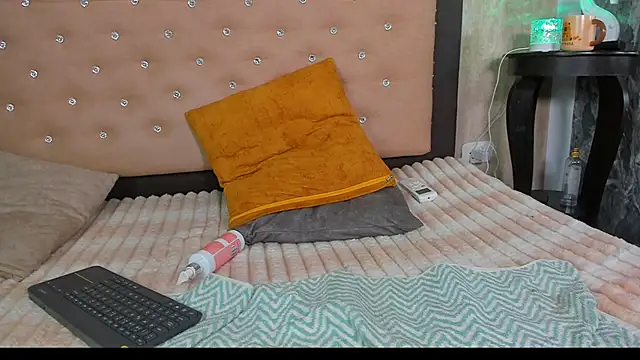 sky_white_ webcam