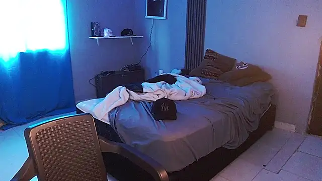 Mr_yisuzz webcam