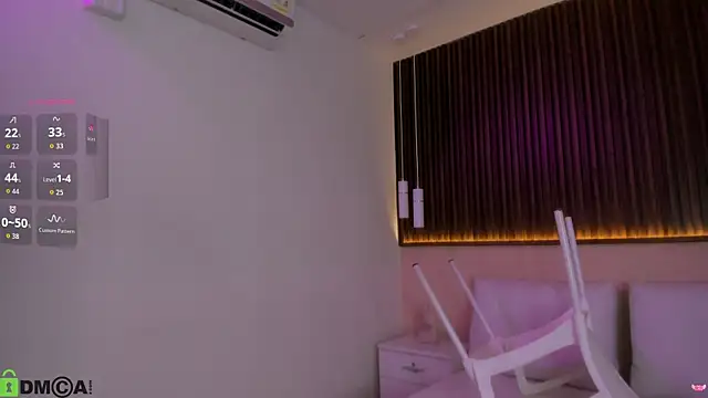 rebecaa_grey webcam