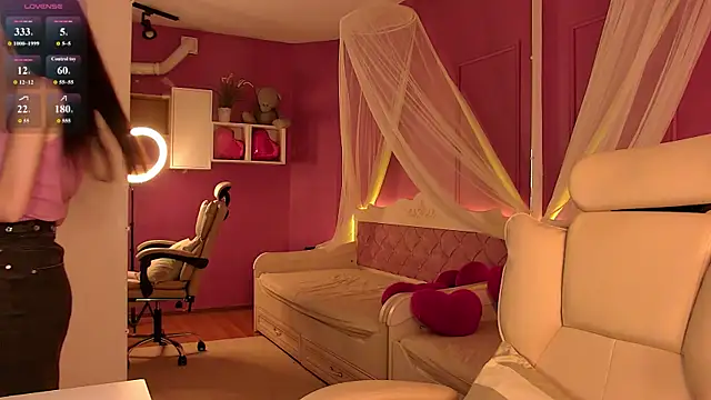 MarielCross webcam