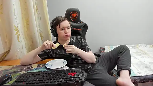 iliaskrislove webcam