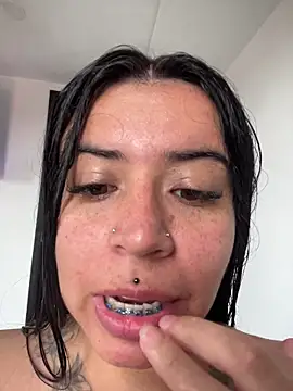 Devilsweet17 webcam