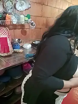 isis_milove webcam