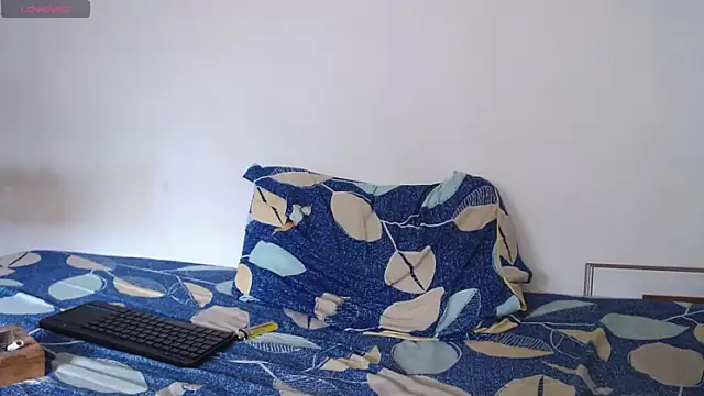 Monkey_uchiha777 webcam