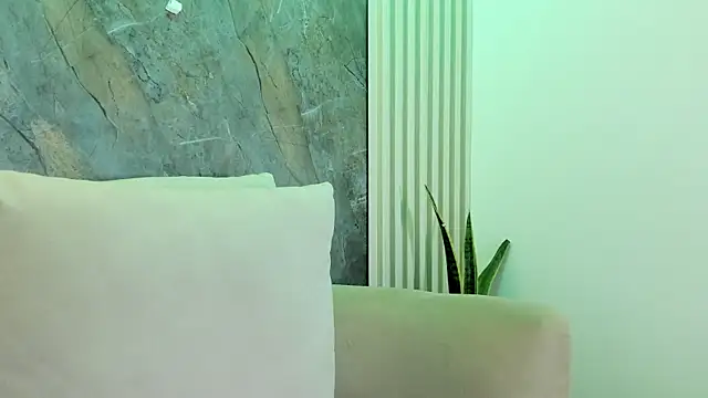 alina_sauvage webcam
