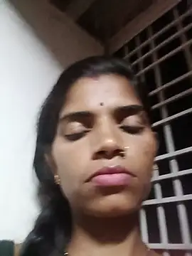 Cut_usha35 webcam