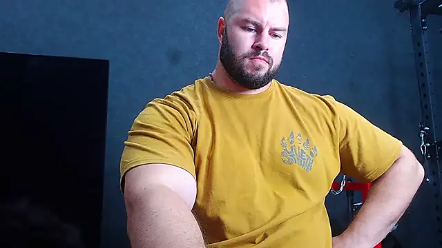 muscularjohnforuX webcam
