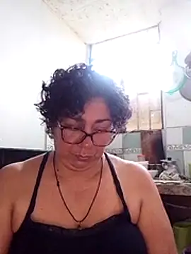 Pupi-Lanegra live cam on StripChat