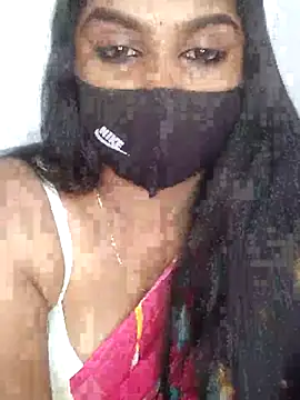 Tamil_Azhaghi webcam