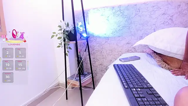 _malak - _Malak's free webcam - UK Sex Cams