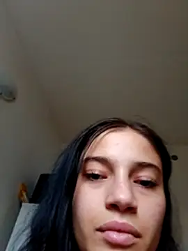 Virgin_Pussy_Love webcam