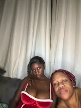 BonnyMolhada live sex cam