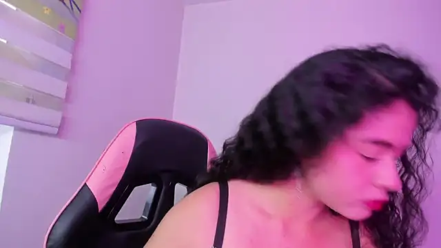 Arianna_Jannes webcam
