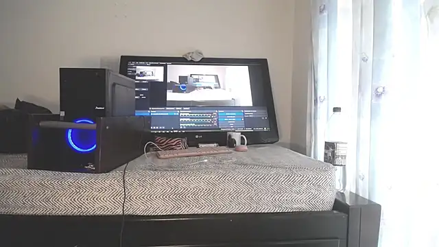 eolicasex live sex cam