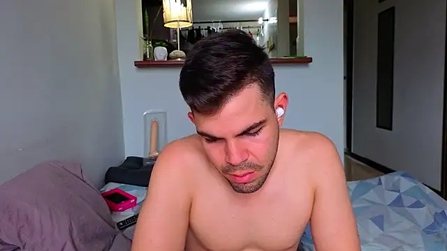 Matiashorney live cam on StripChat