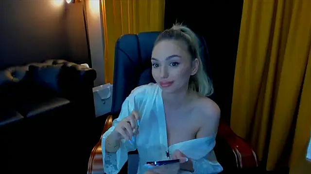 HaleySweet18 webcam