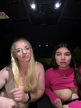 EllyNora webcam