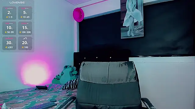 Kendall_hornyy webcam