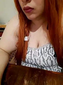 Madam_bezzzoul webcam