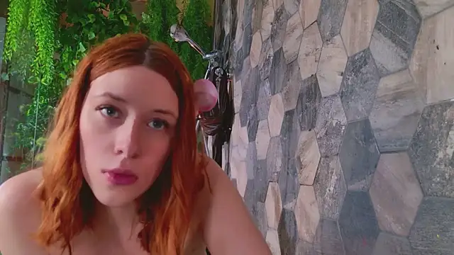 Mikka_Blush webcam