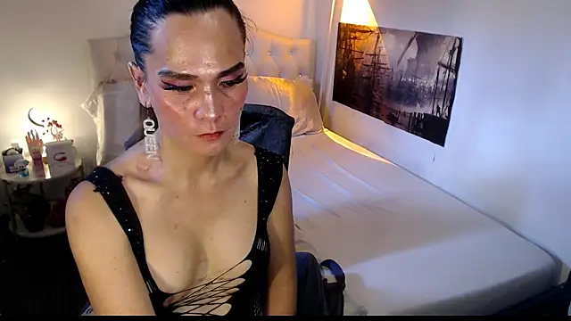 NinaDOM4CUM webcam