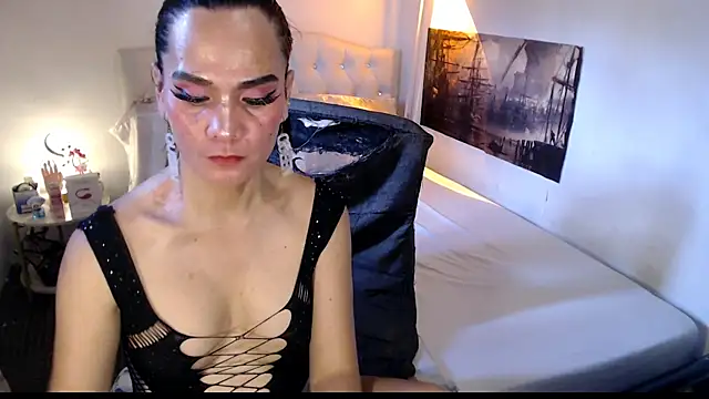 NinaDOM4CUM webcam