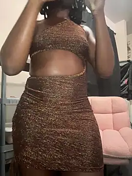 thechocolatepeach live sex cam