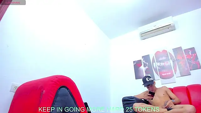 Extreme_Team8 webcam