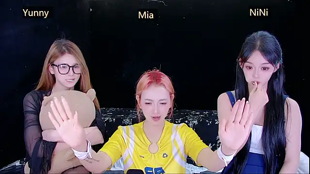 美女MiNi-U在线直播