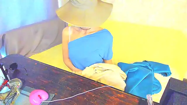 Elizabe_th webcam