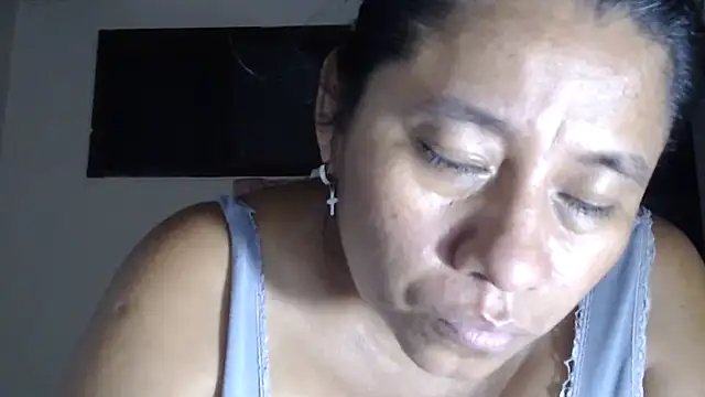 adrixxx38 webcam