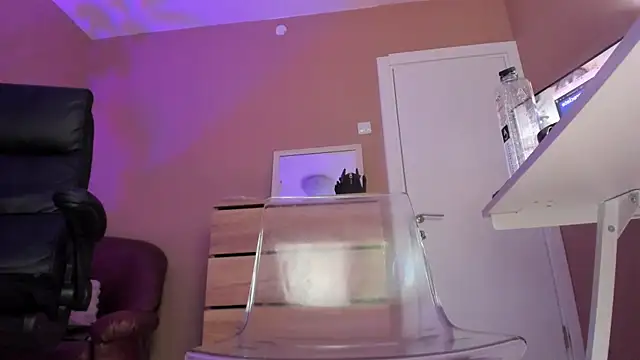 KaylaLaine webcam
