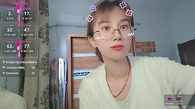 Lili_666 webcam