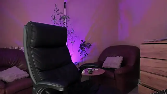 KaylaLaine webcam