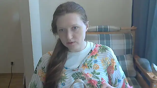 Holistic_woman webcam