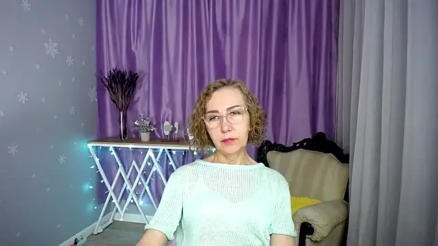 queen_a_n_i webcam