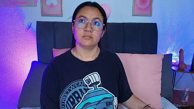 samm_curvy webcam