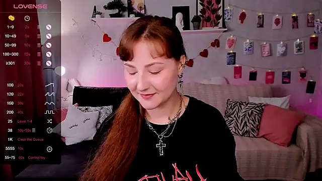 velvet_cherry_ webcam