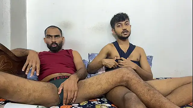 DesiDaddyandSon webcam