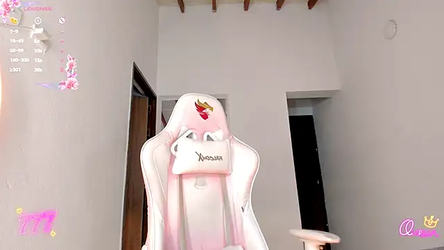 Nicol_ofi24 webcam