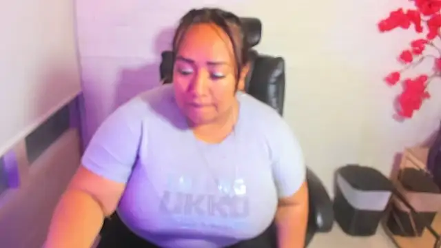 Shara_Oz webcam