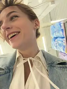 -AngelAri- webcam