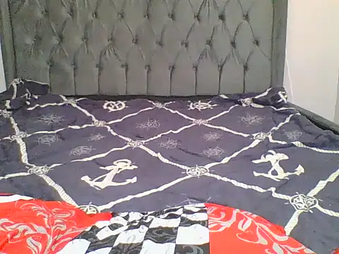 hornyqueen93 webcam