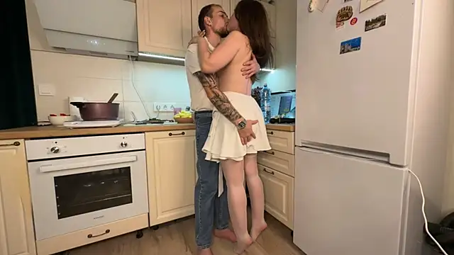 neighborzone - NeighborZone's free webcam - UK Sex Cams