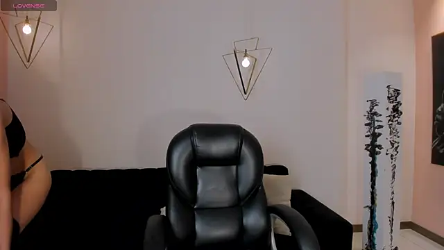 NiaSalvatore webcam