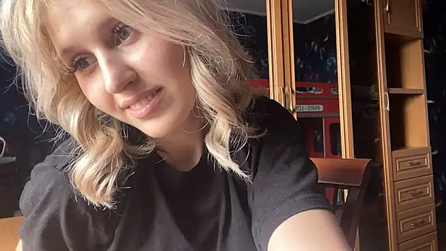BobbiGosda webcam