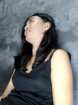 Rayya_4yy webcam